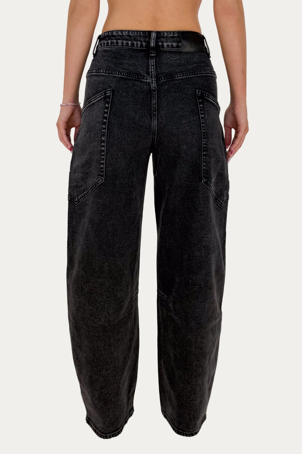Sage Balloon Jeans - Black