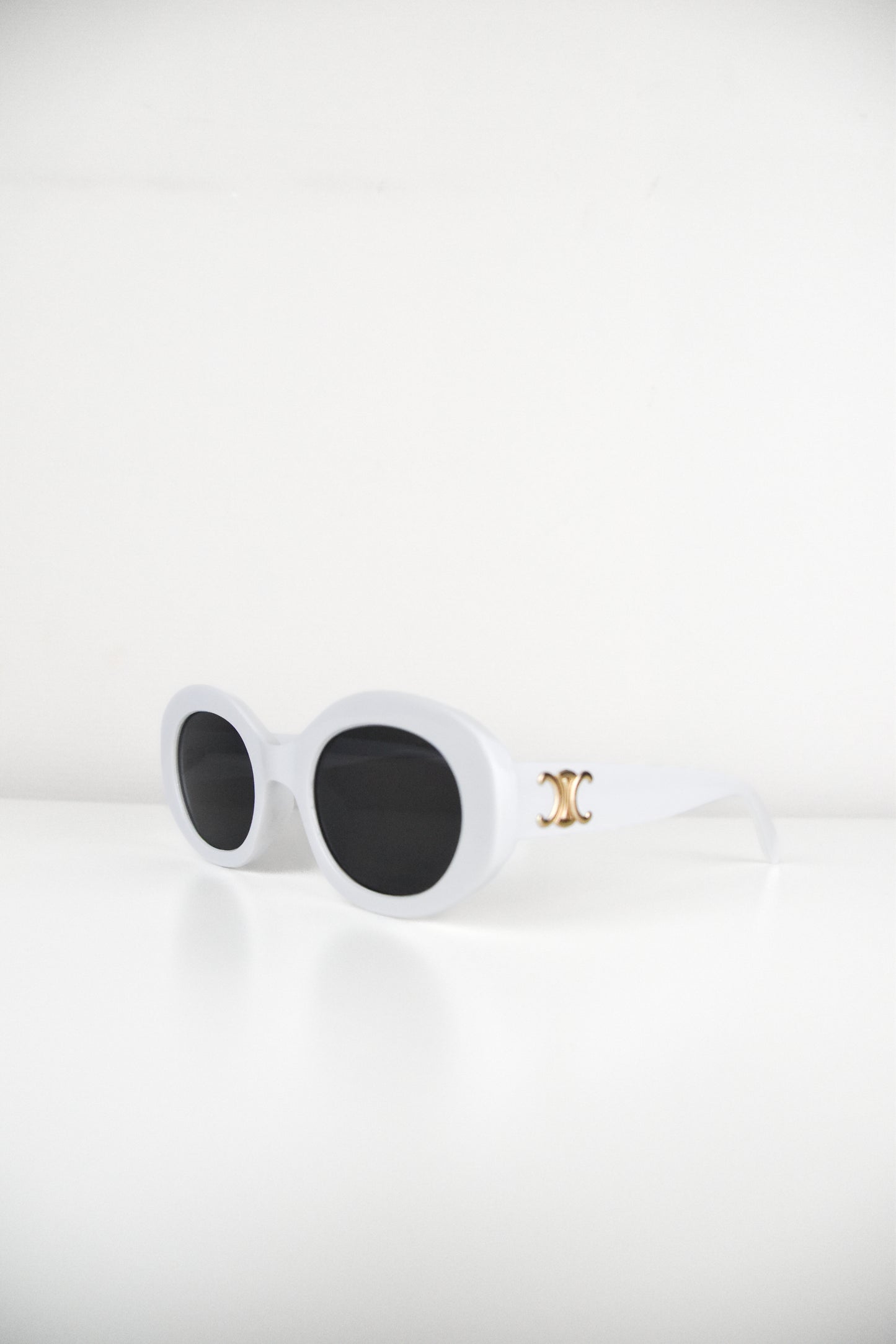 2 Sunnies