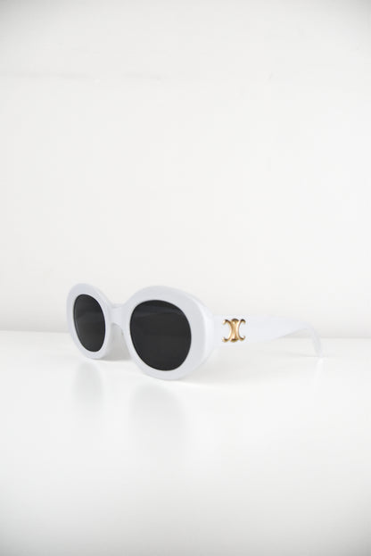 2 Sunnies
