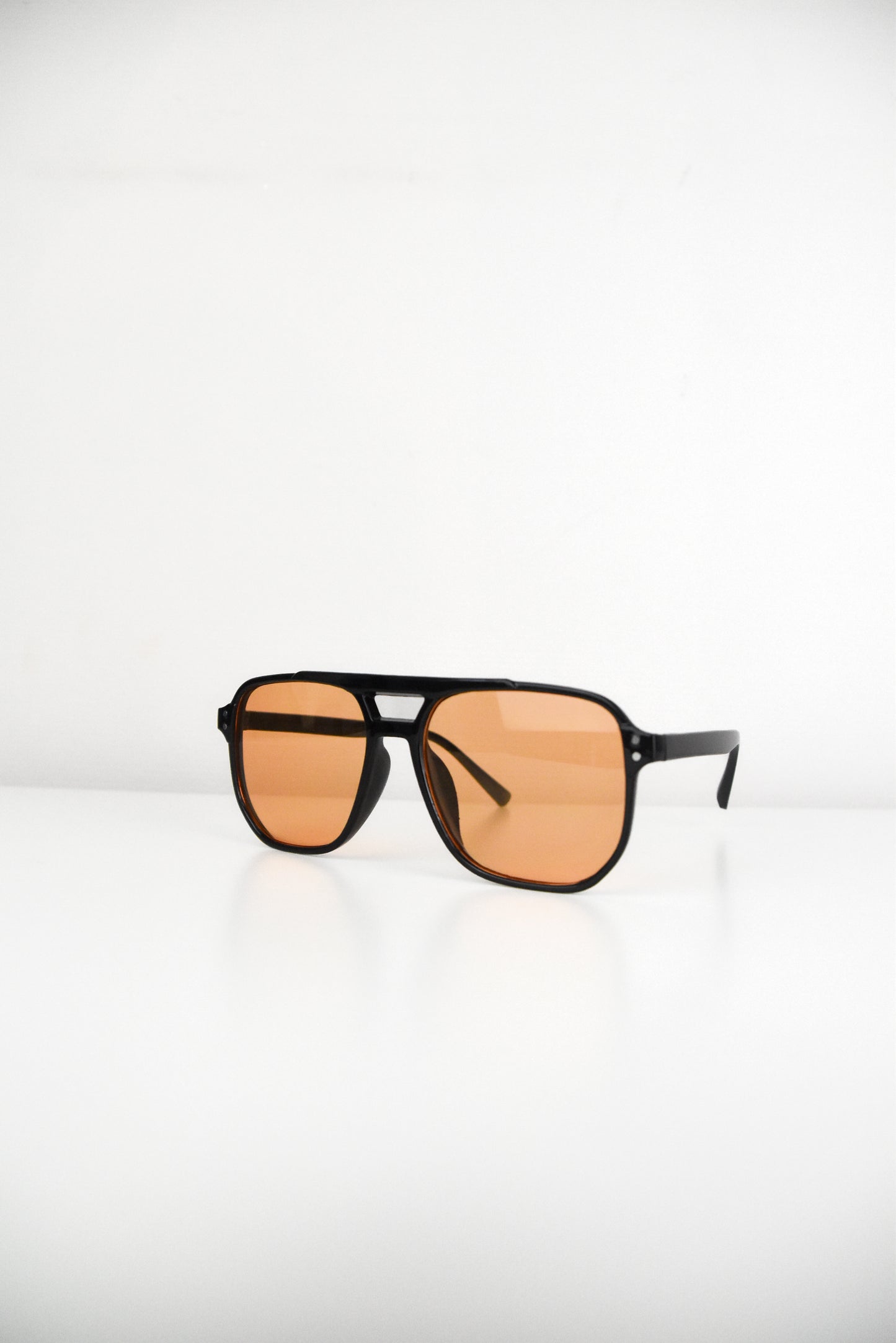 8 Sunnies