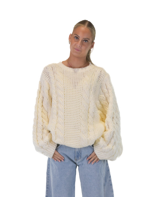 Dreamy Knitted Sweater - Beige