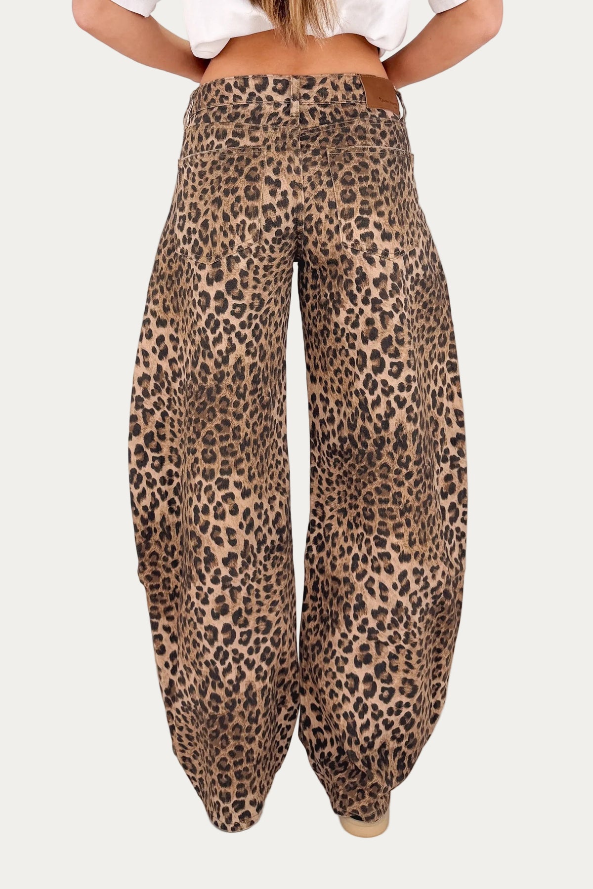 Mid Waist Balloon Jeans - Leopard