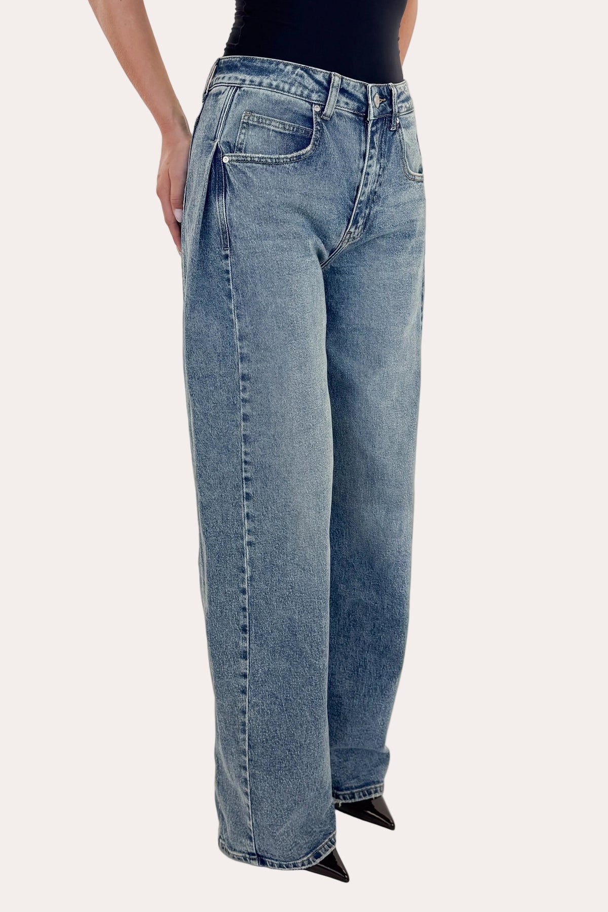 Drape Jeans
