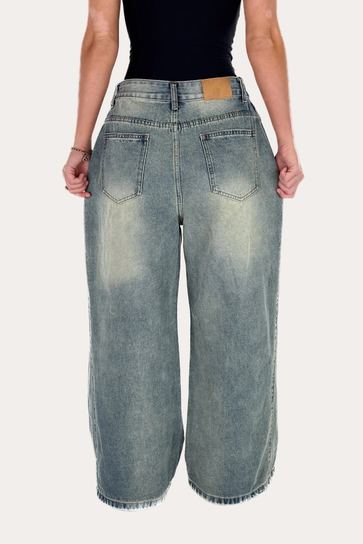 Adjustable Baggy Jeans – Vintage Blue