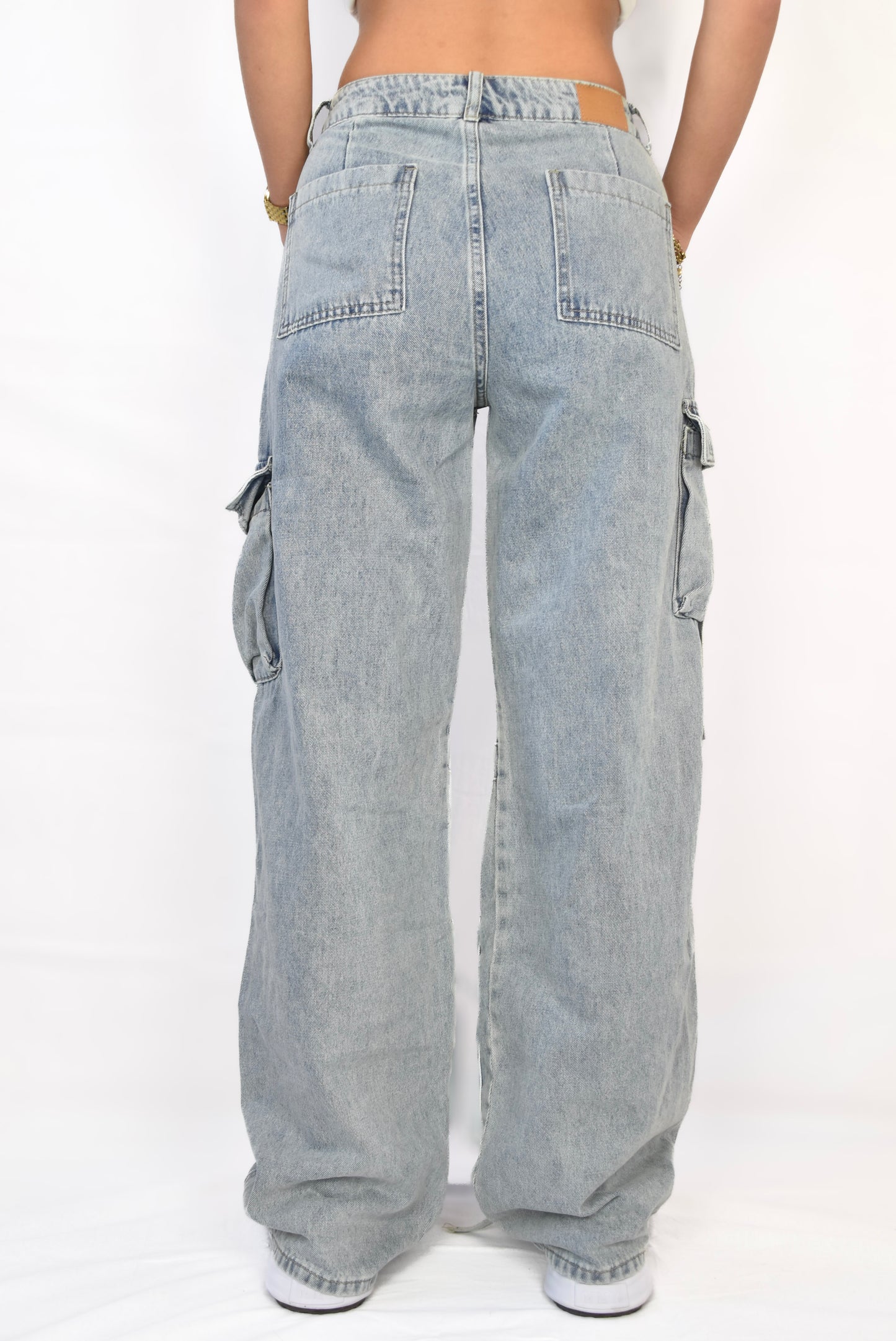 Blue Wash Pocket Cargo - jeans van Pretty in Pink. broekcargojeans