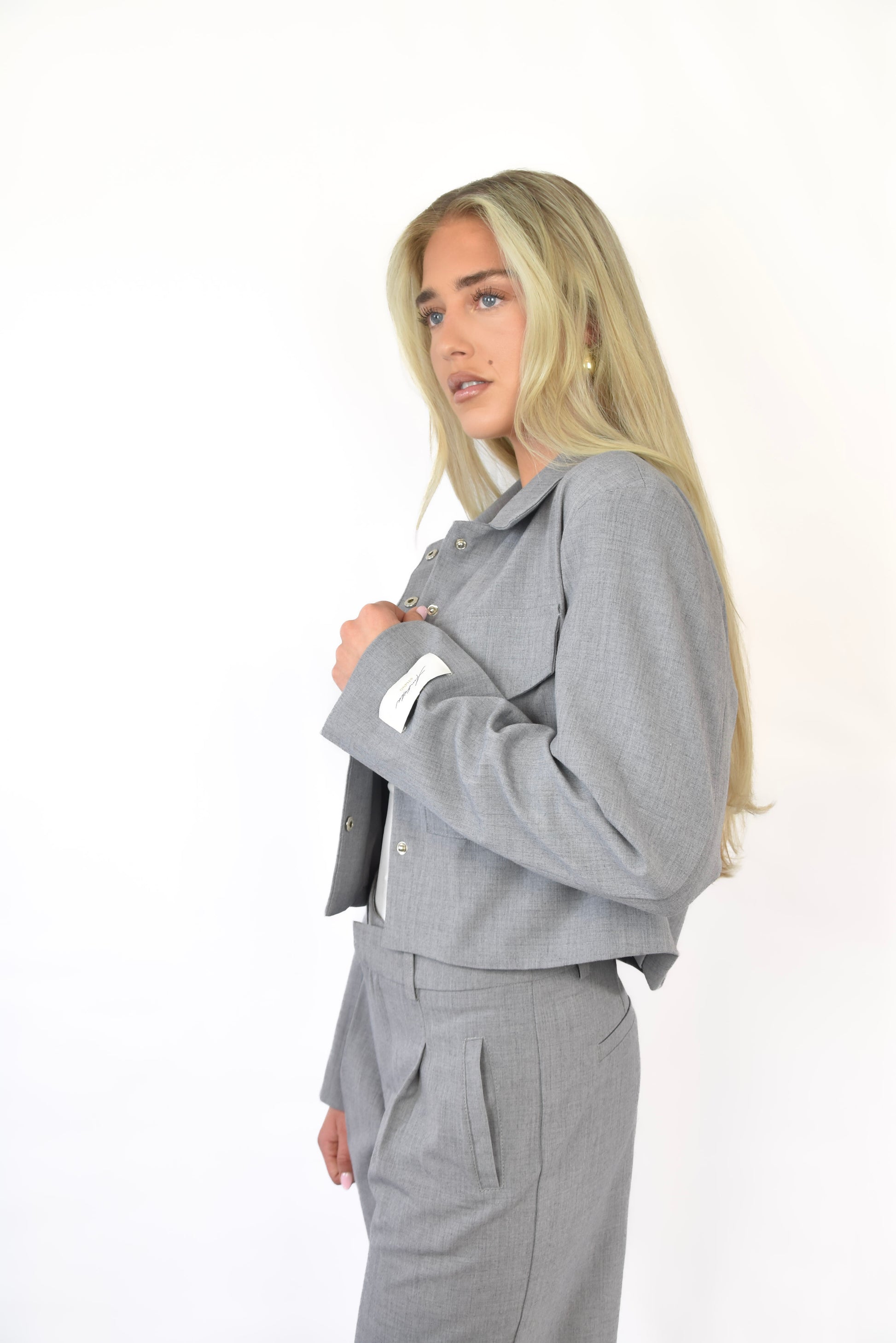 'Coco' Cropped Jacket - blazer van Pretty in Pink. 