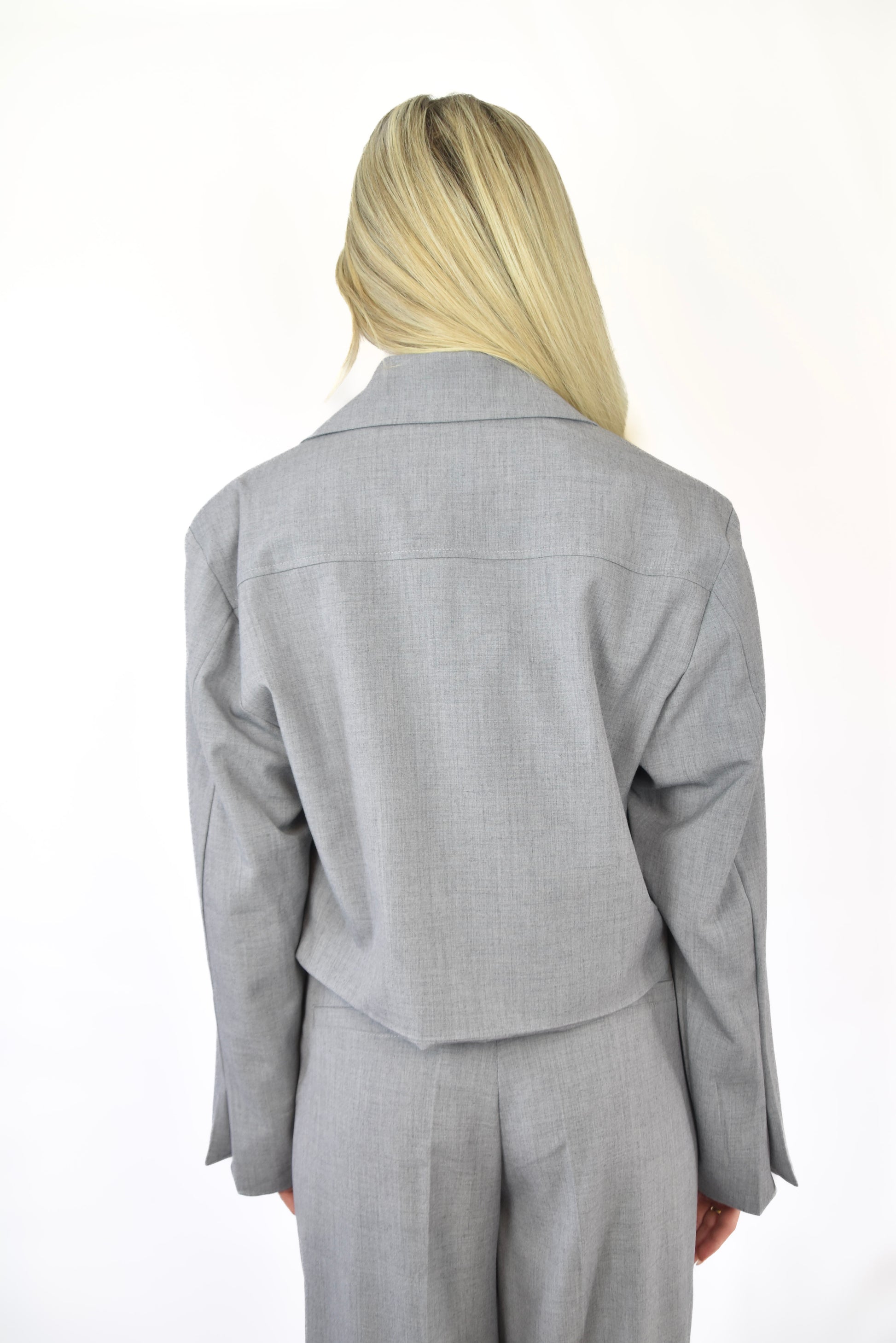 'Coco' Cropped Jacket - blazer van Pretty in Pink. 
